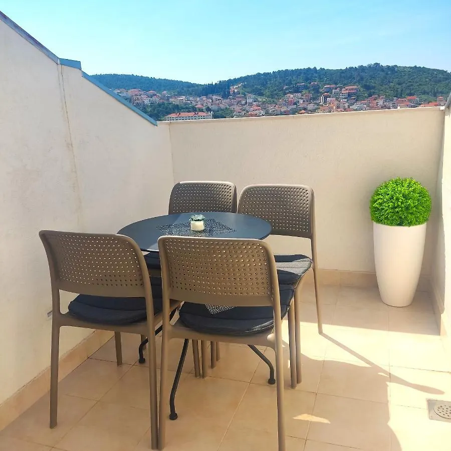 Sunset View Apartment - Cozy Apartment With Stunning Panoramic View تروغير كرواتيا