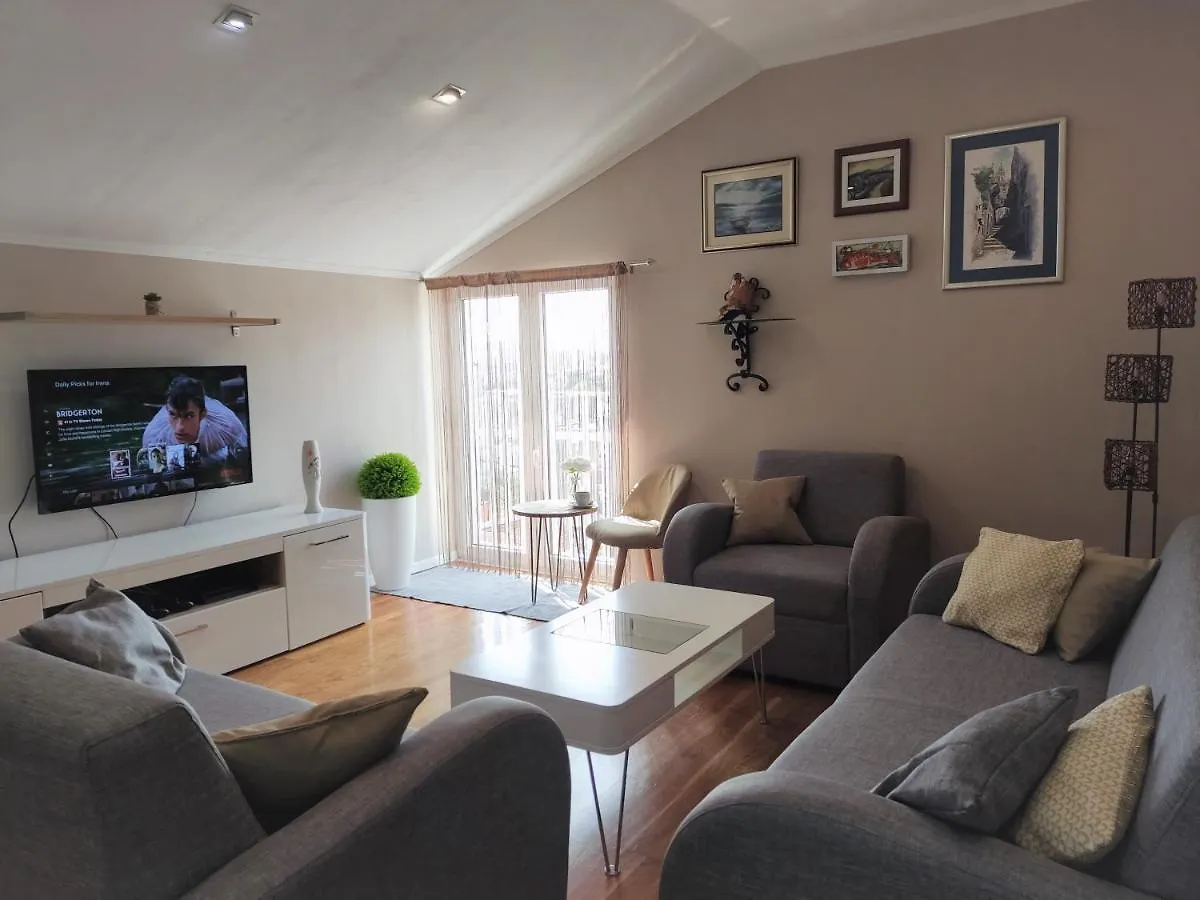 Sunset View Apartment - Cozy Apartment With Stunning Panoramic View Traù
