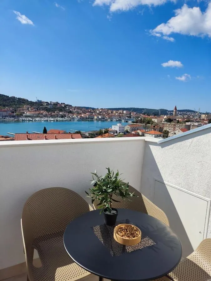 Sunset View Apartment - Cozy Apartment With Stunning Panoramic View Traù