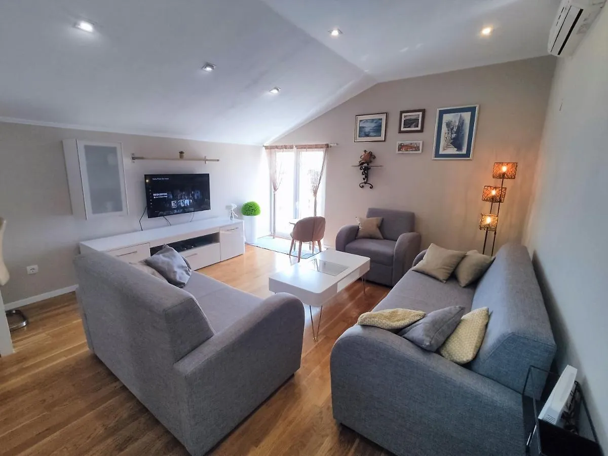 Sunset View Apartment - Cozy Apartment With Stunning Panoramic View Traù