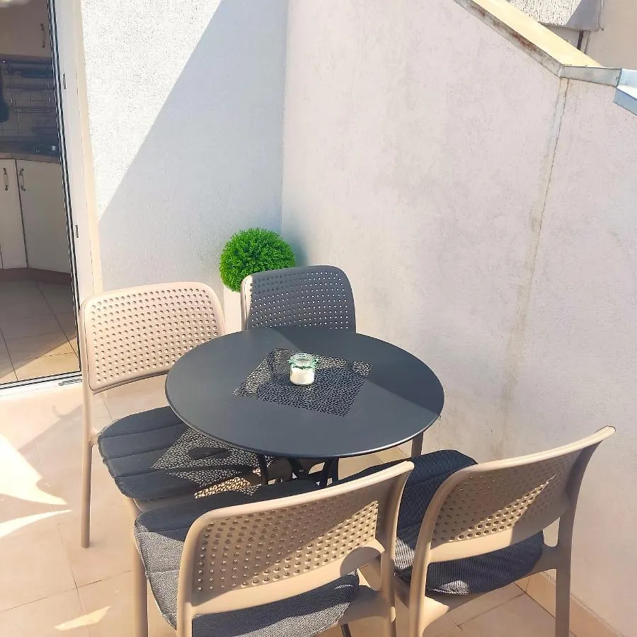 Sunset View Apartment - Cozy Apartment With Stunning Panoramic View Traù 0*,